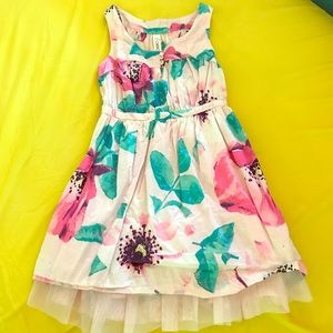 Floral girls dress🌸🌼🌺